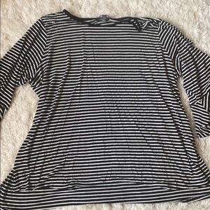 Cable and Gauge flare arm shirt